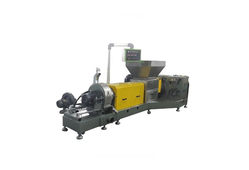 廣東利拿實業：創新驅動電線電纜擠出造粒機、石頭紙母粒造粒機與彈性體造粒生產線